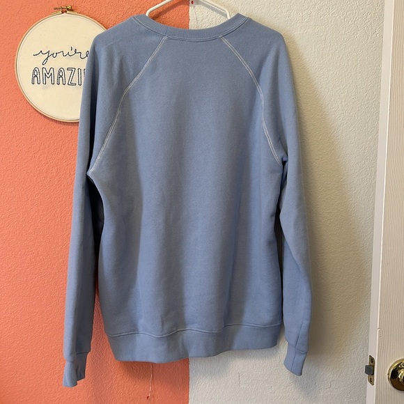 Disneyland crewneck sweater from this season. Size L - Picture 5 of 6